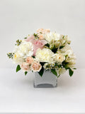 White elegance arrangement